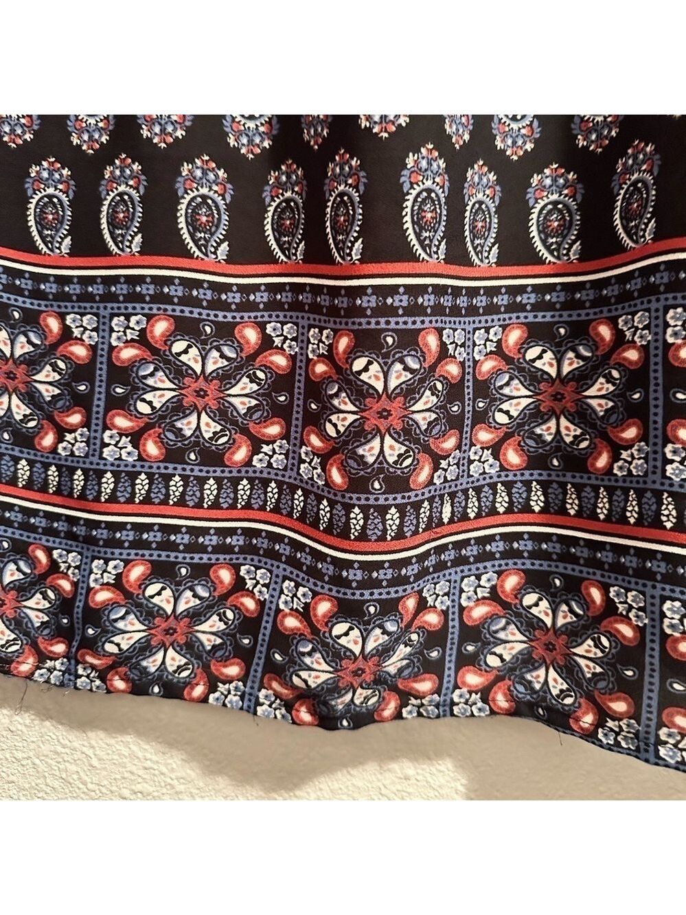 Lush Paisley Summer Sheer Blouse Womens Medium Black, Blue, Red Long Sleeves - Picture 5 of 16